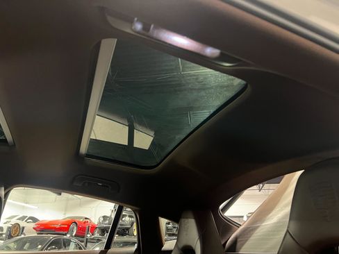 Used 2020 Porsche Panamera 4S image 33