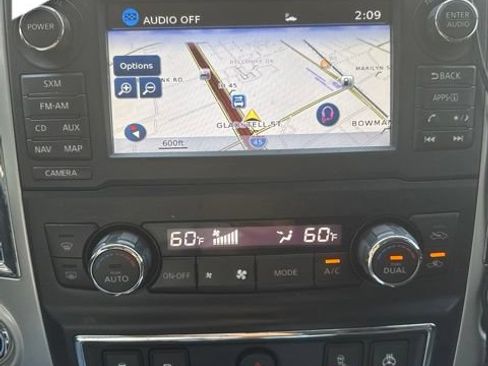 Used 2018 Nissan Titan PRO-4X w/ Pro-4x Convenience Package AWD/4WD image 9