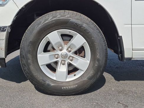 Used 2021 RAM 1500 Tradesman w/ Chrome Plus Package RWD image 11