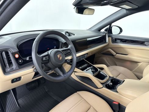 New 2026 Porsche Cayenne Coupe image 4