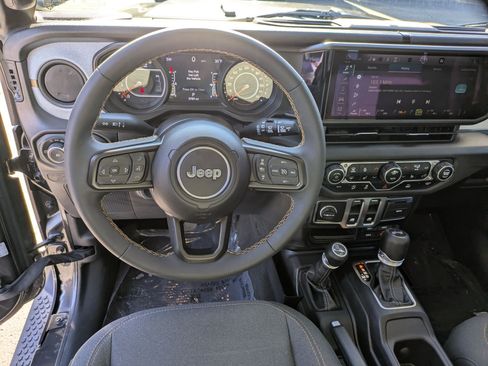 Used 2024 Jeep Wrangler Sport S image 27