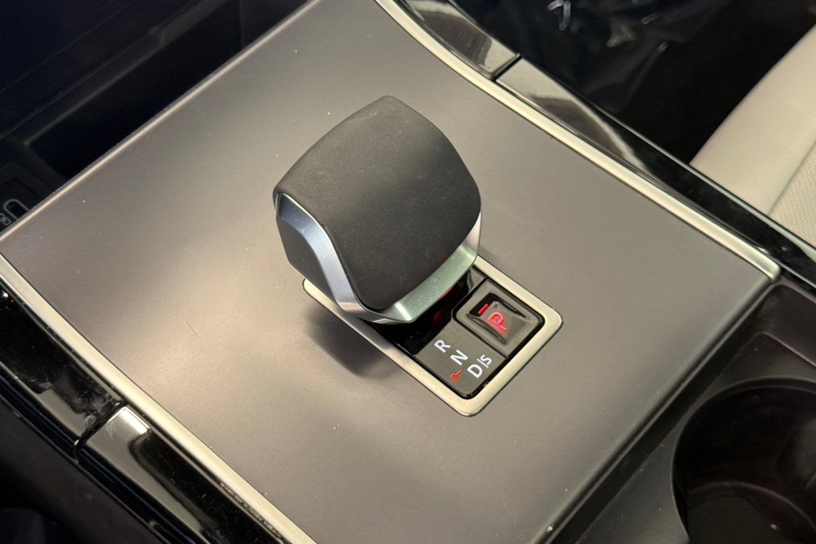 Used 2026 Land Rover Range Rover Evoque S AWD/4WD image 18