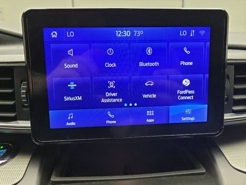 Used 2020 Ford Explorer XLT w/ Equipment Group 202A AWD/4WD image 25