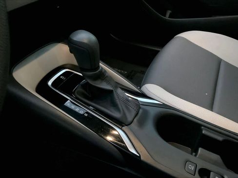 Used 2024 Toyota Corolla LE image 16