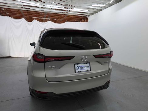 Used 2024 MAZDA CX-90 Plug-In Hybrid w/ Preferred AWD/4WD image 7