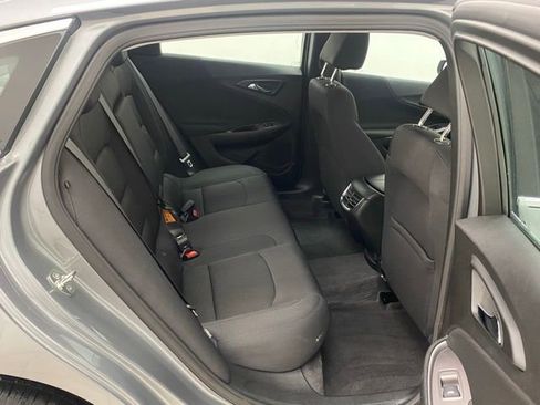 New 2025 Chevrolet Malibu LT image 12