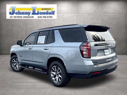 Used 2024 Chevrolet Tahoe Z71 w/ Luxury Package AWD/4WD image 3