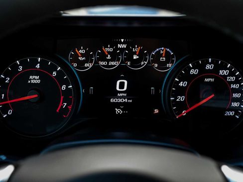 Used 2017 Chevrolet Camaro SS image 18