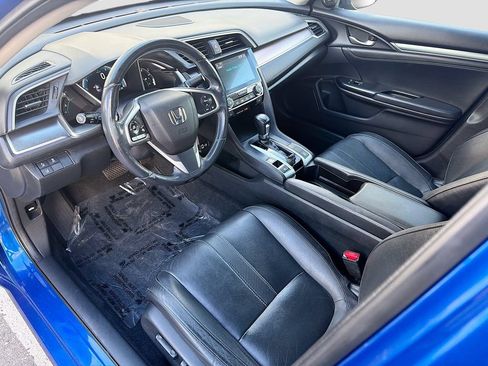 Used 2016 Honda Civic Touring image 9