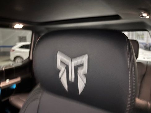 Used 2022 Ford F250 Lariat w/ Black Appearance Package image 25