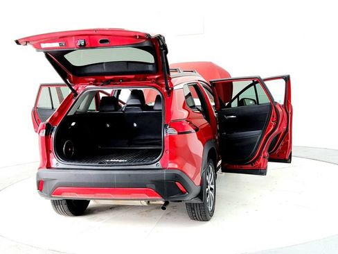 Certified 2023 Toyota Corolla Cross XLE w/ Convenience Package AWD/4WD image 11