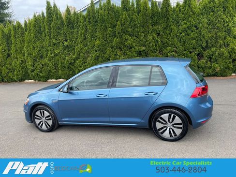 Used 2016 Volkswagen e-Golf SE w/ DC Fast Charging Package FWD image 5
