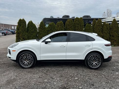 Used 2021 Porsche Cayenne Coupe image 3