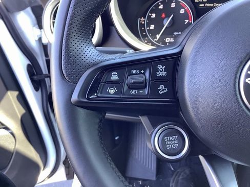 Used 2022 Alfa Romeo Stelvio Ti image 13