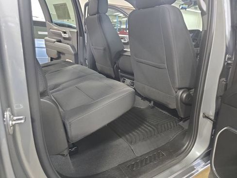 Used 2025 Chevrolet Silverado 1500 LT AWD/4WD image 15