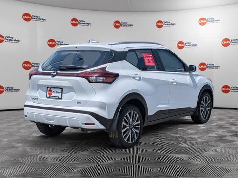 Used 2024 Nissan Kicks SV FWD image 5