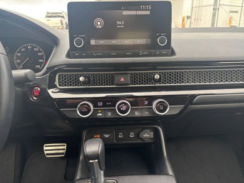 Used 2025 Honda Civic Sport image 18