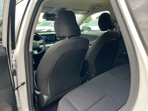 Used 2024 Hyundai Kona SEL FWD image 16