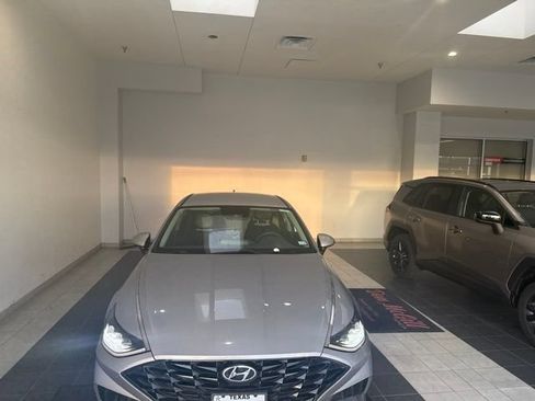 Used 2023 Hyundai Sonata SEL w/ Cargo Package FWD image 6