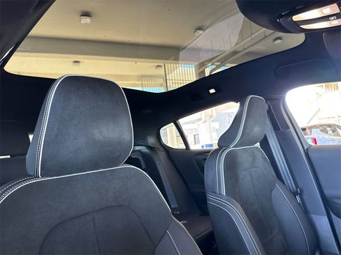 Certified 2023 Volvo C40 P8 Recharge Ultimate image 16