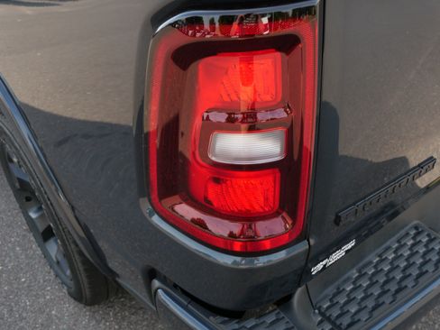 Used 2025 RAM 1500 Big Horn AWD/4WD image 17