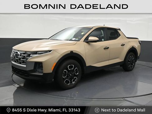 Used 2024 Hyundai Santa Cruz SE AWD/4WD image 1