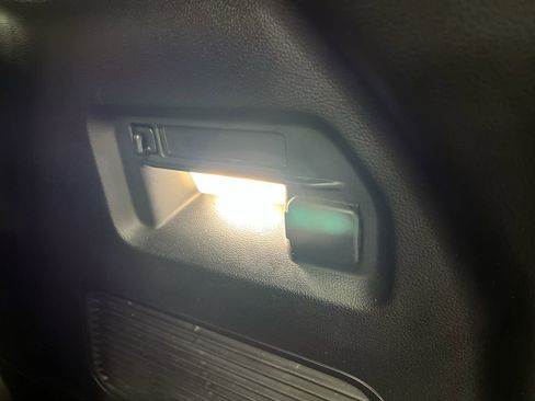 Certified 2023 Ford Explorer ST-Line w/ Class IV Trailer Tow Package image 33