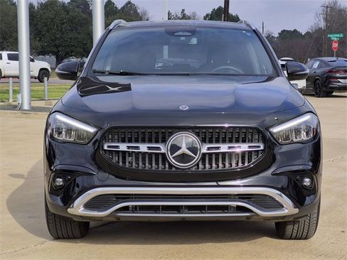 Certified 2025 Mercedes-Benz GLA 250 image 2