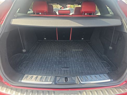 Used 2017 Jaguar F-PACE S image 35