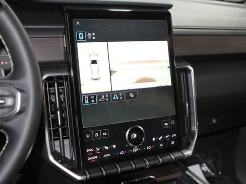New 2026 GMC Acadia Denali w/ Super Cruise Package AWD/4WD image 21