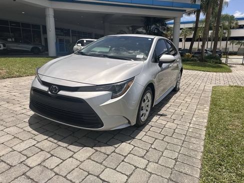 Used 2024 Toyota Corolla LE FWD image 21