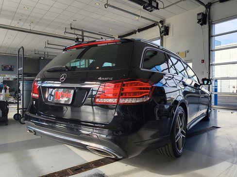 Used 2016 Mercedes-Benz E 350 4MATIC Wagon image 4