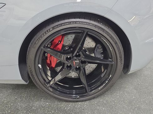 Used 2024 Chevrolet Corvette E-Ray w/ Stealth Interior Trim Package AWD/4WD image 29