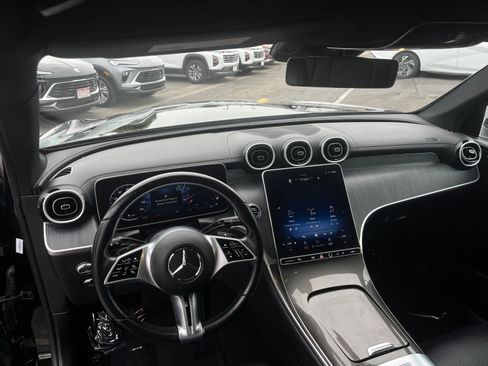 Used 2024 Mercedes-Benz GLC 300 4MATIC image 33