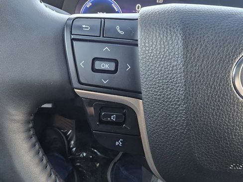 Certified 2023 Toyota Crown Platinum image 22