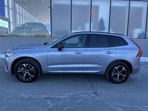 New 2026 Volvo XC60 B5 Core w/ Climate Package image 5
