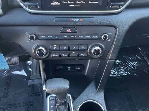 Used 2021 Kia Sportage LX FWD image 14