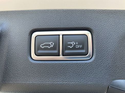 New 2025 Kia Sorento SX image 18