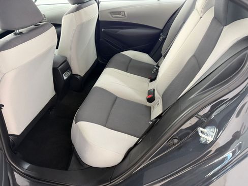 Used 2025 Toyota Corolla LE FWD image 21