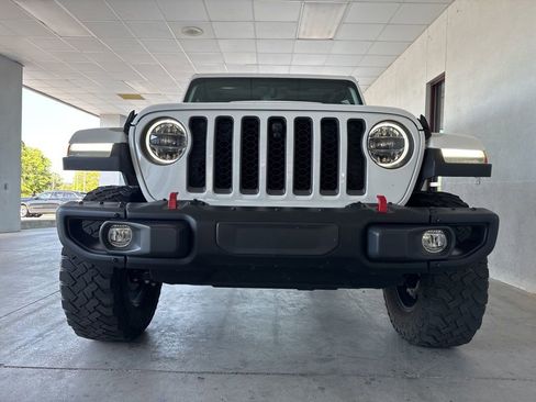 Used 2023 Jeep Gladiator Rubicon w/ LED Lighting Group AWD/4WD image 3