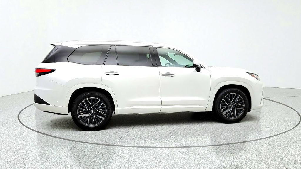 Used 2024 Lexus TX 350 AWD w/ Technology Package image 4