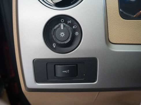 Used 2014 Ford F150 Lariat w/ Lariat Chrome Package AWD/4WD image 22