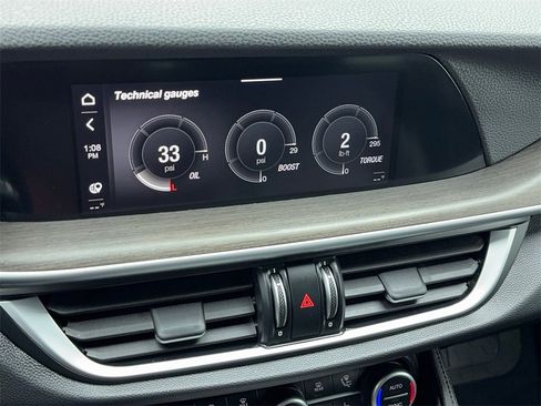 Used 2022 Alfa Romeo Stelvio Ti image 21