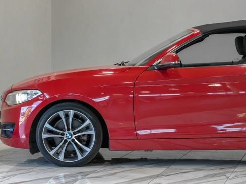 Used 2017 BMW 230i xDrive Convertible AWD/4WD image 23