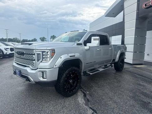 Used 2022 GMC Sierra 2500 Denali AWD/4WD image 3