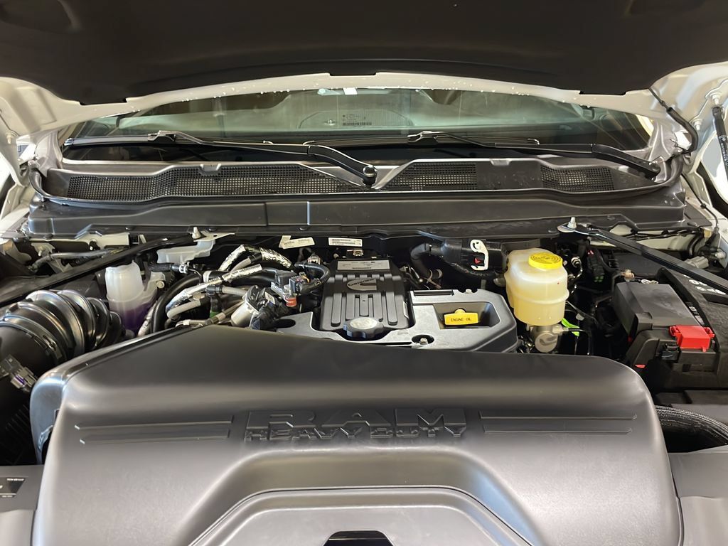 New 2026 RAM 2500 Tradesman AWD/4WD image 9