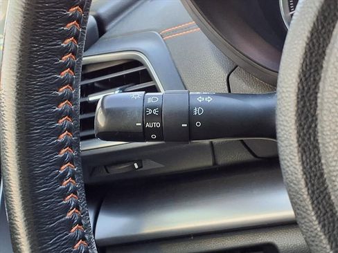 Used 2018 Subaru Crosstrek 2.0i Limited image 21