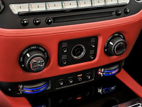 Used 2018 Rolls-Royce Ghost RWD image 35