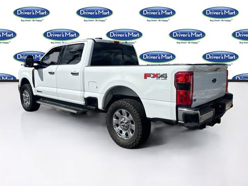 Used 2023 Ford F250 Lariat w/ Chrome Package image 5
