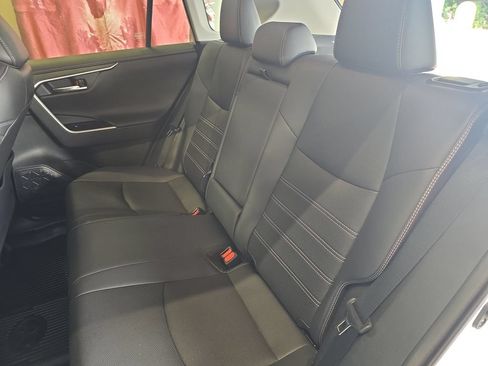Used 2020 Toyota RAV4 Limited w/ Limited Grade Weather Package AWD/4WD image 15